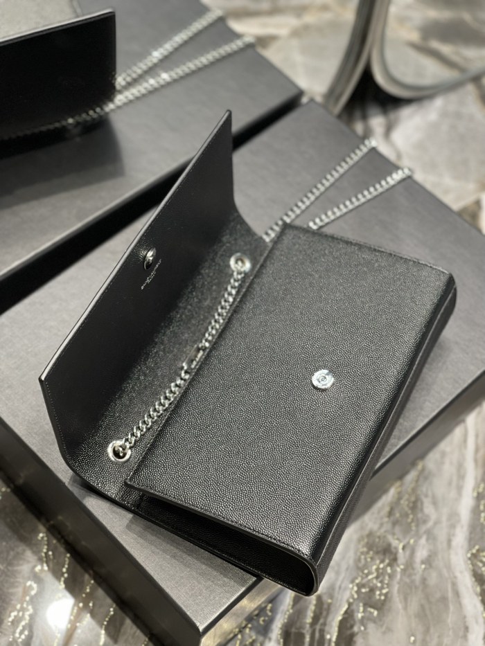 Handbags SAINT LAURENT 364021 size 24x14.5x5 cm