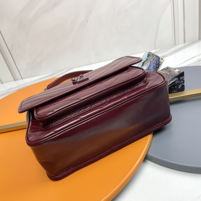 Handbags SAINT LAURENT 498894 size 28-21-8 cm