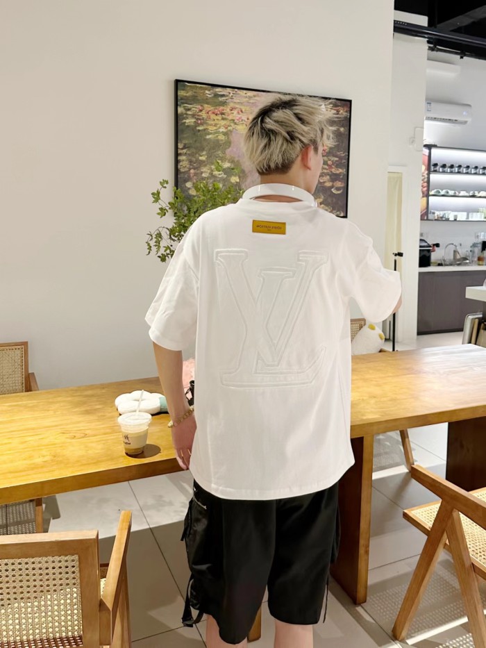 Clothes Louis Vuitton 502