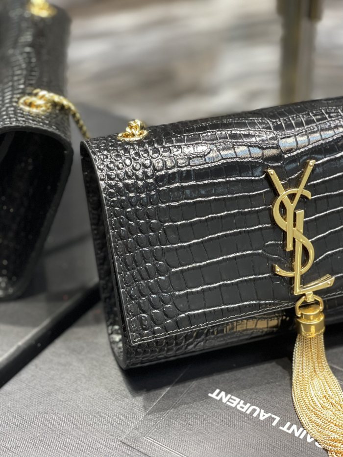 Handbags SAINT LAURENT 469390 size 20x13.5x5.5 cm