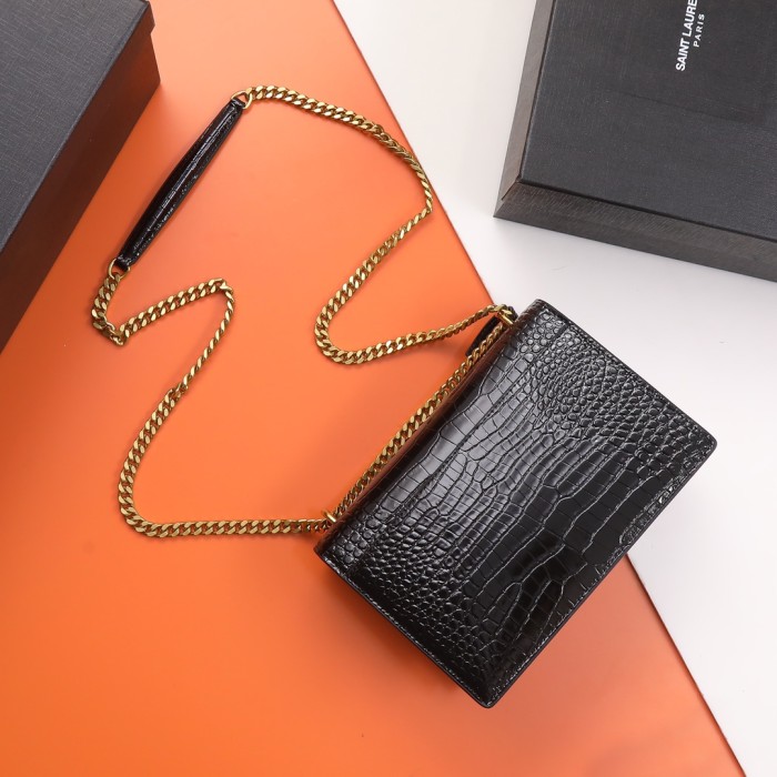 Handbags SAINT LAURENT 422906 size 22x8x16 CM