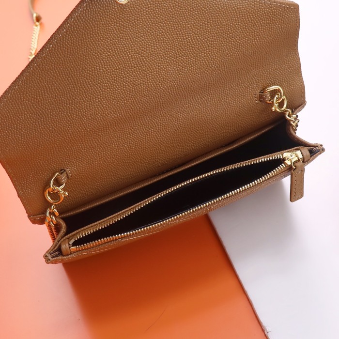 Handbags SAINT LAURENT 393953 size 19x11.5x4 cm