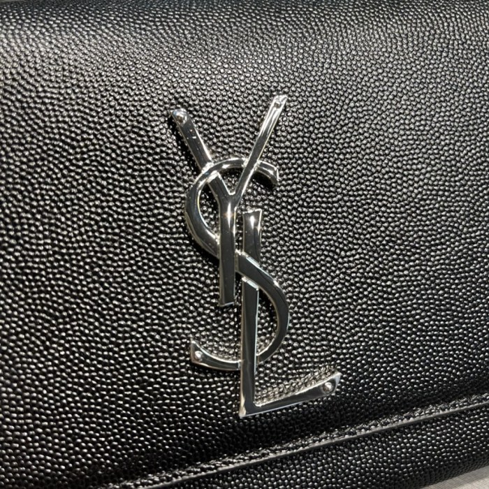 Handbags SAINT LAURENT 364021 size 24x14.5x5 cm