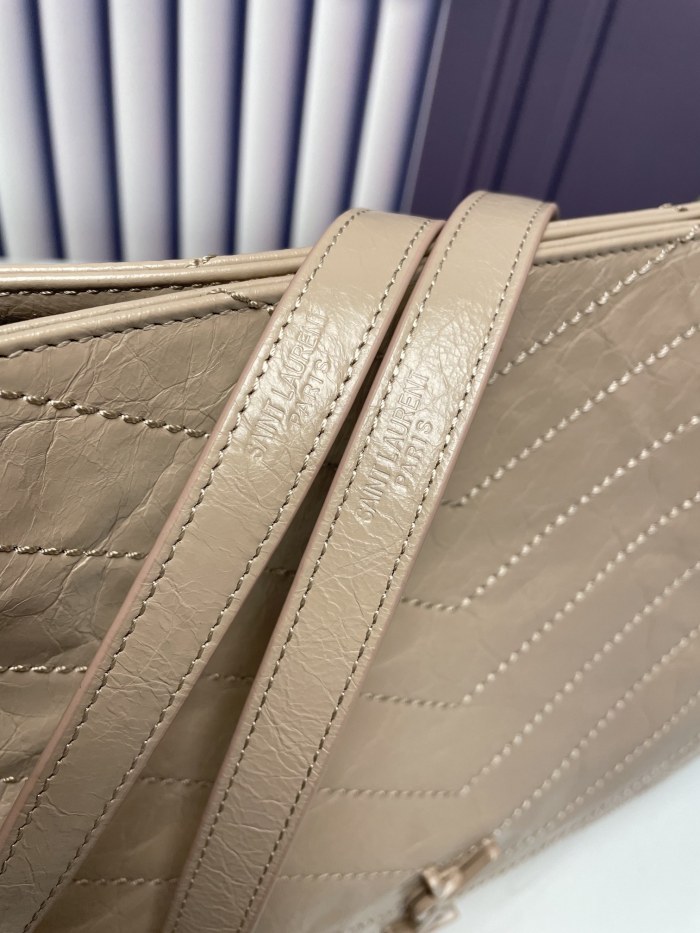 Handbags SAINT LAURENT 577999 size 33x27x11.5 cm