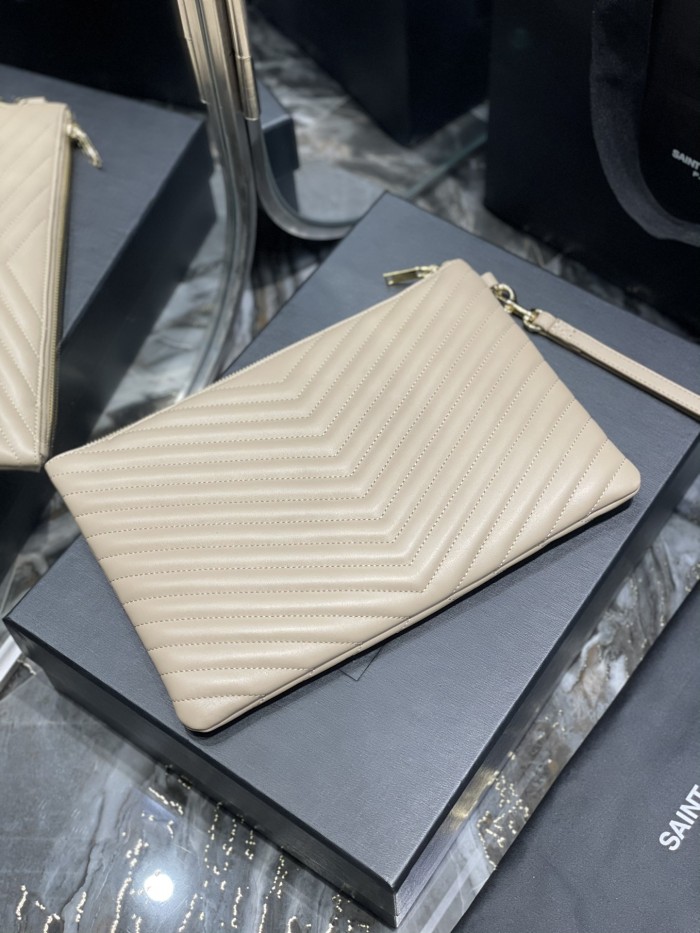 Handbags SAINT LAURENT 413444 size 30×21.5×2 cm