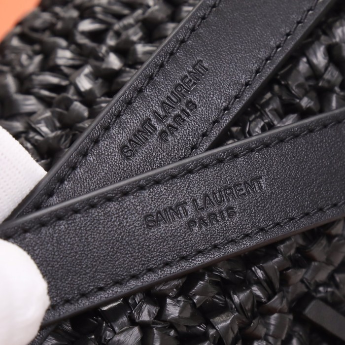 Handbags SAINT LAURENT 633158 size 28×20.5×8.5 cm
