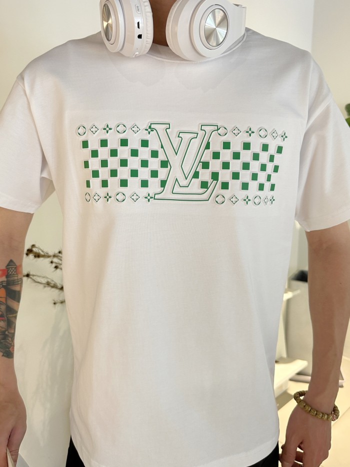 Clothes Louis Vuitton 467