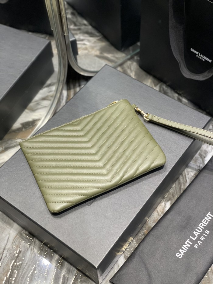 Handbags SAINT LAURENT 379039 size 24×17.5×1.5 cm