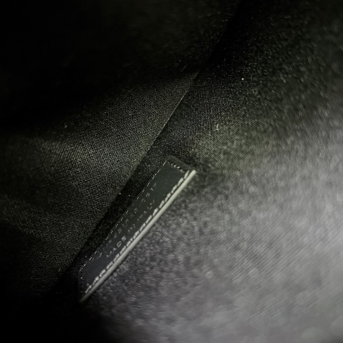 Handbags SAINT LAURENT 421863 size 26*20.5*12.5 cm