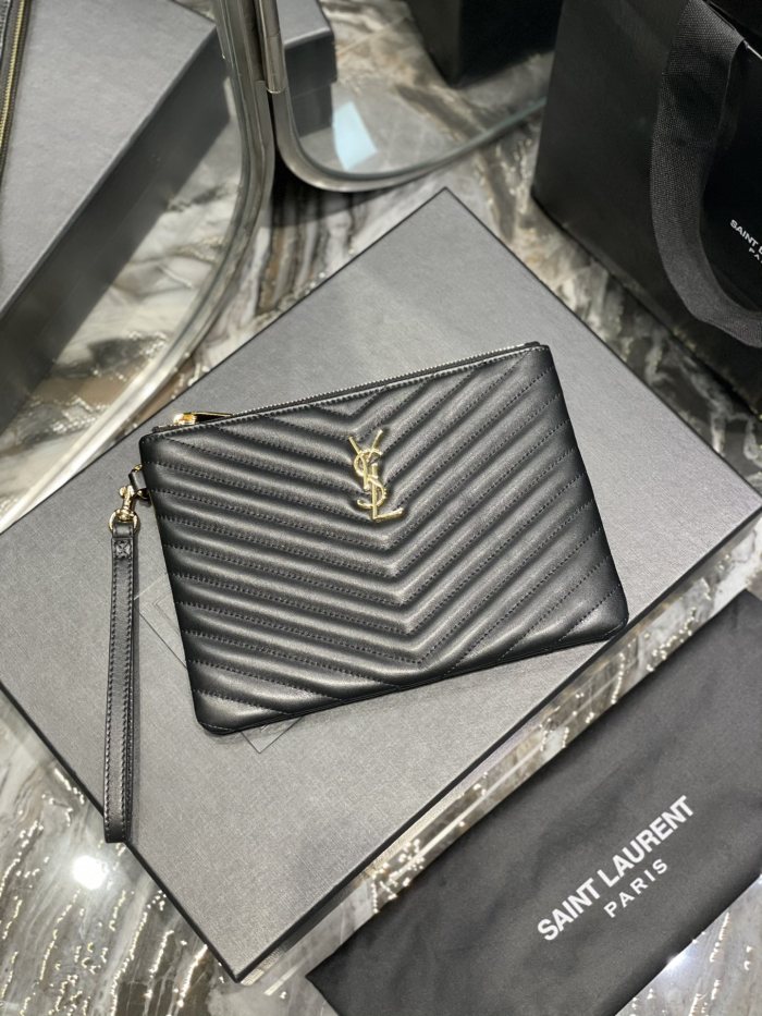 Handbags SAINT LAURENT 379039 size 24×17.5×1.5 cm