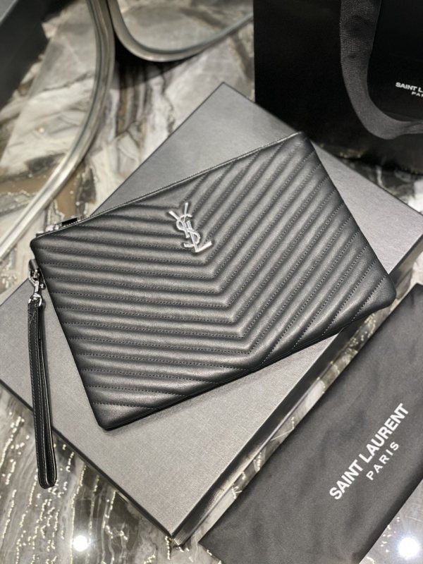 Handbags SAINT LAURENT 413444 size 30×21.5×2 cm