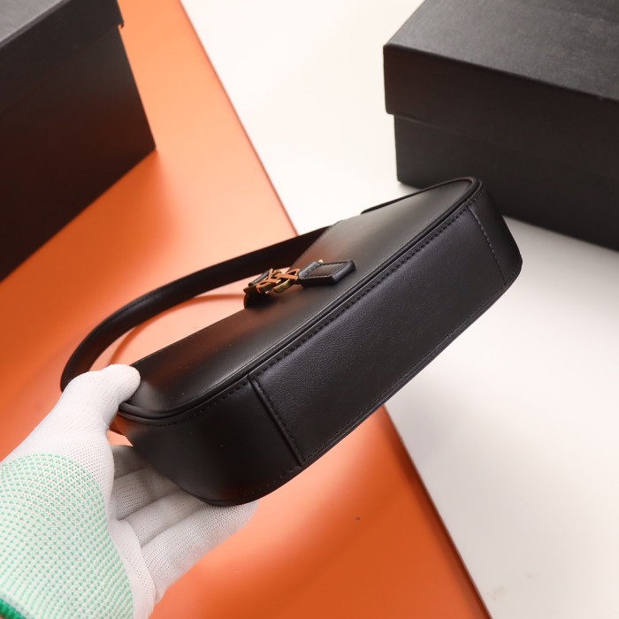 Handbags SAINT LAURENT 710318 size 19X11.5x4.5 cm