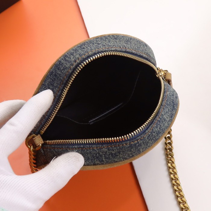 Handbags SAINT LAURENT 610436 size 17×17×5.5 cm