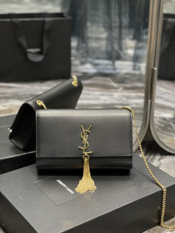 Handbags SAINT LAURENT 354119 size 24x14.5x5 cm