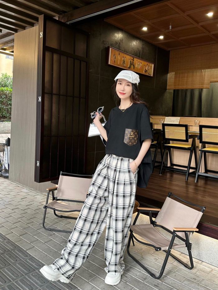 Clothes Louis Vuitton 491