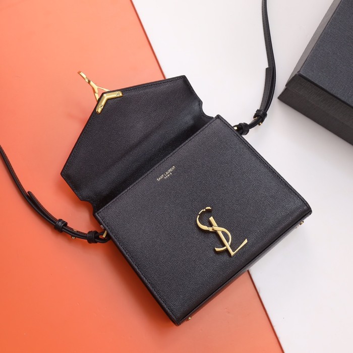 Handbags SAINT LAURENT 602716 size 20×16×7.5 cm