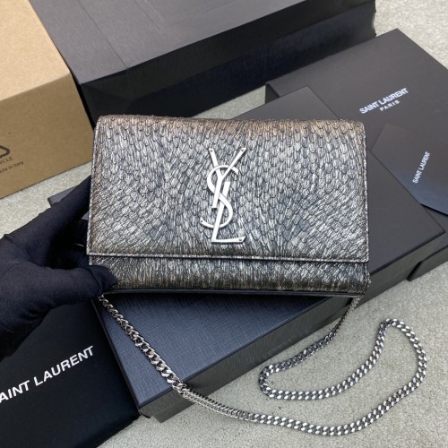 Handbags SAINT LAURENT 469390 size 20*12.5*5 cm