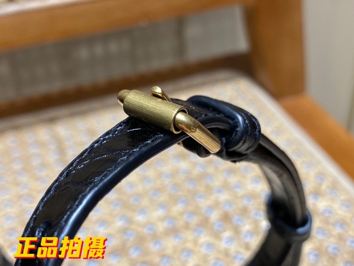 Handbags SAINT LAURENT 612367 size 18x17x8 cm