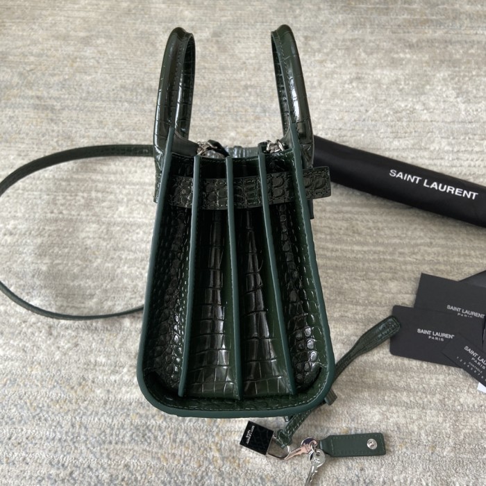 Handbags SAINT LAURENT 392035 size 21*15*10 cm