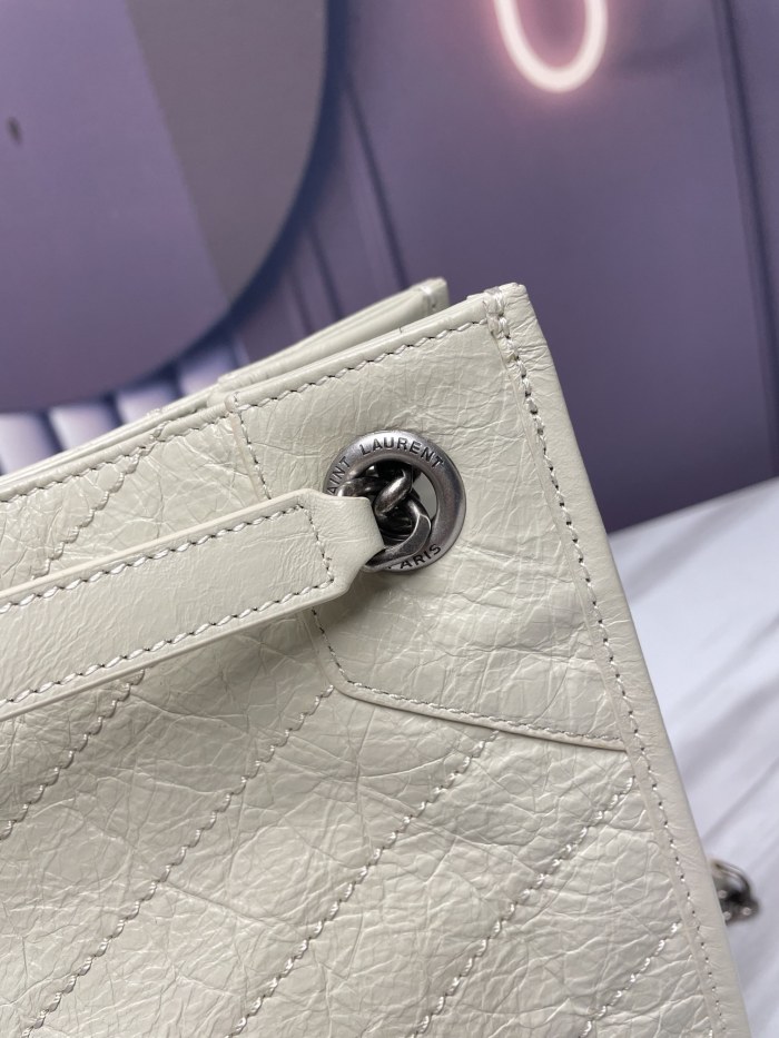 Handbags SAINT LAURENT 577999 size 33x27x11.5 cm