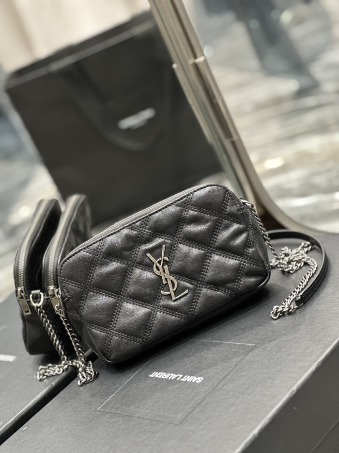 Handbags SAINT LAURENT 698567 size 19x11x5 cm