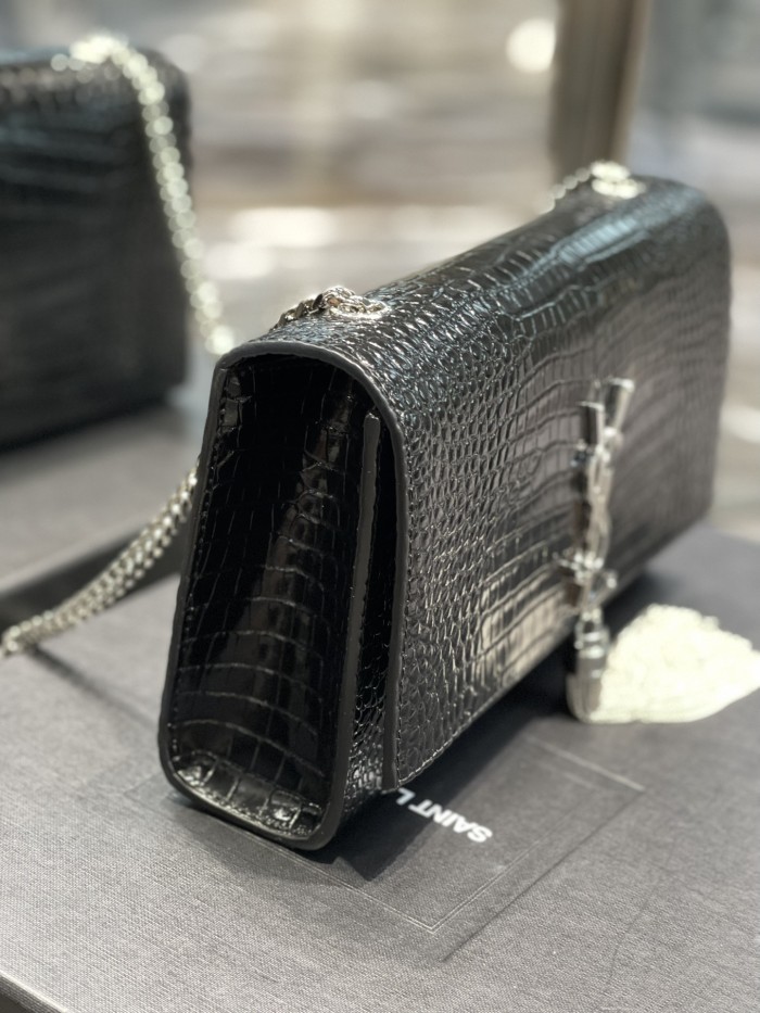 Handbags SAINT LAURENT 354119 size 24x14.5x5 cm