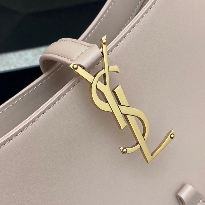 Handbags SAINT LAURENT 657228 size 24.5*14*6 cm