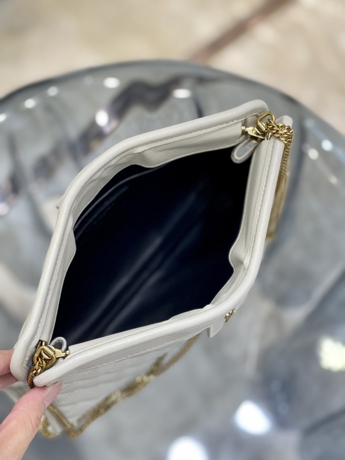 Handbags SAINT LAURENT 657361 size 23X16X5 CM