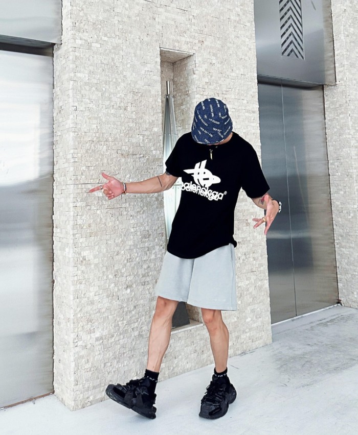 Clothes Balenciaga 335