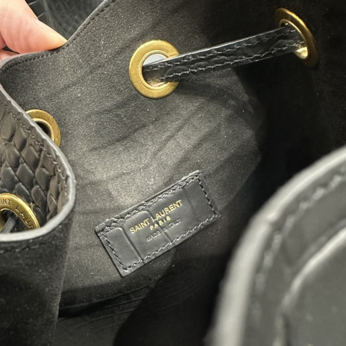 Handbags SAINT LAURENT 697941 size 44×33×2.5 cm