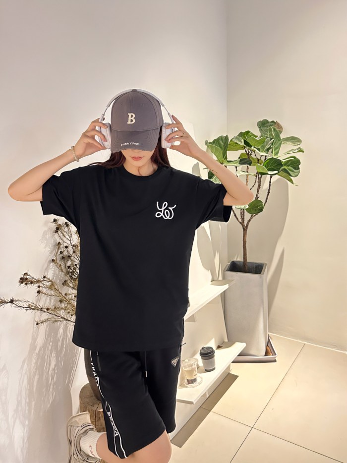 Clothes Louis Vuitton 470