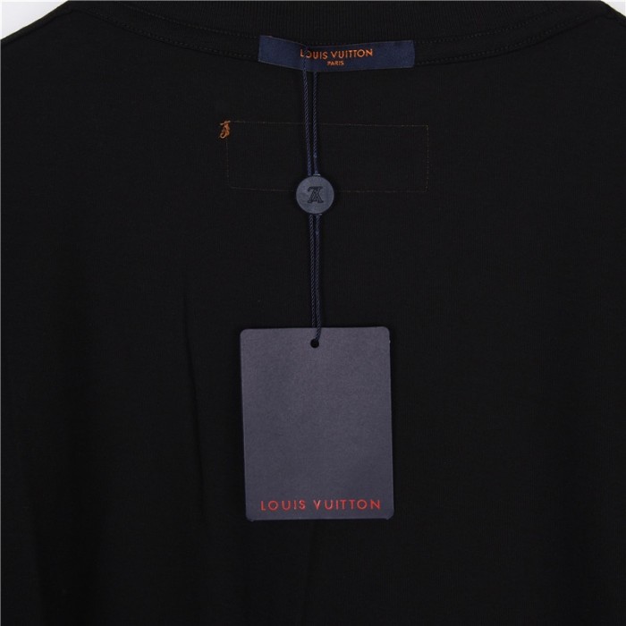 Clothes Louis Vuitton 487