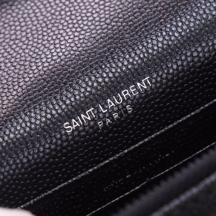 Handbags SAINT LAURENT 393953 size 19x11.5x4 cm