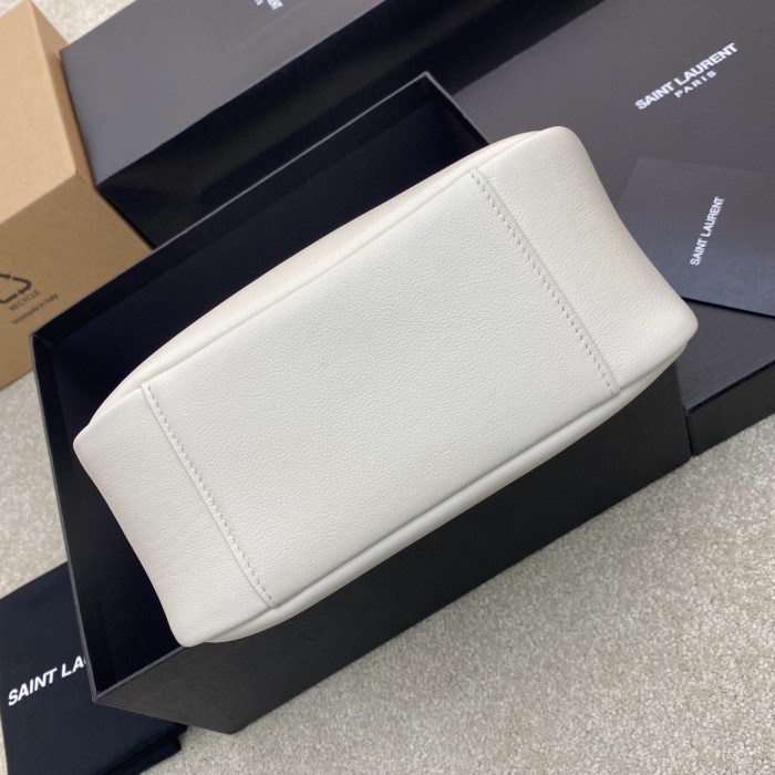 Handbags SAINT LAURENT 713938 size 22x22x10 cm