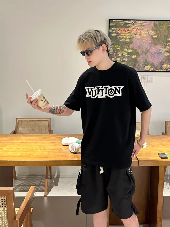 Clothes Louis Vuitton 506