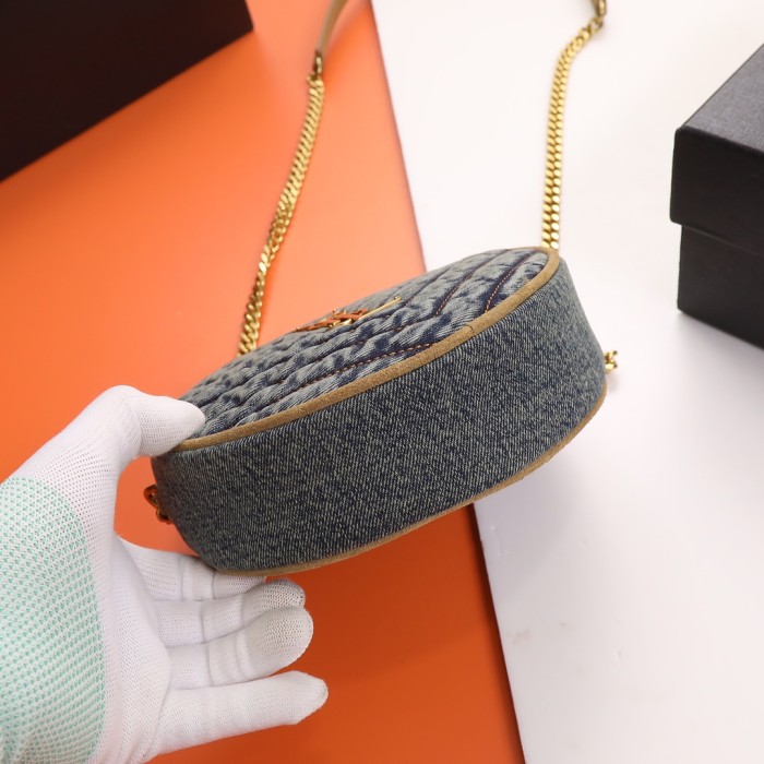 Handbags SAINT LAURENT 610436 size 17×17×5.5 cm