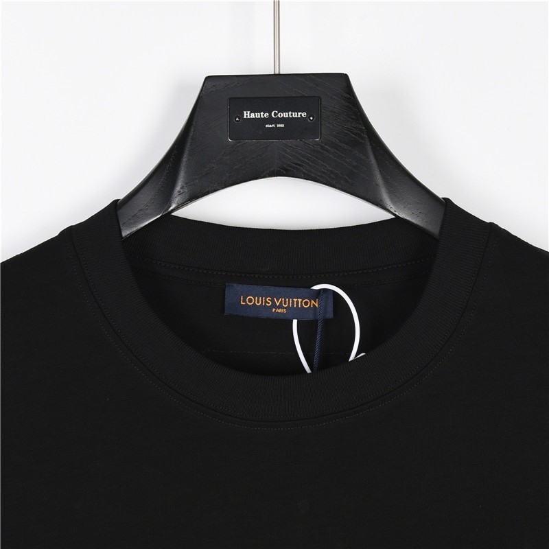 Clothes Louis Vuitton 467