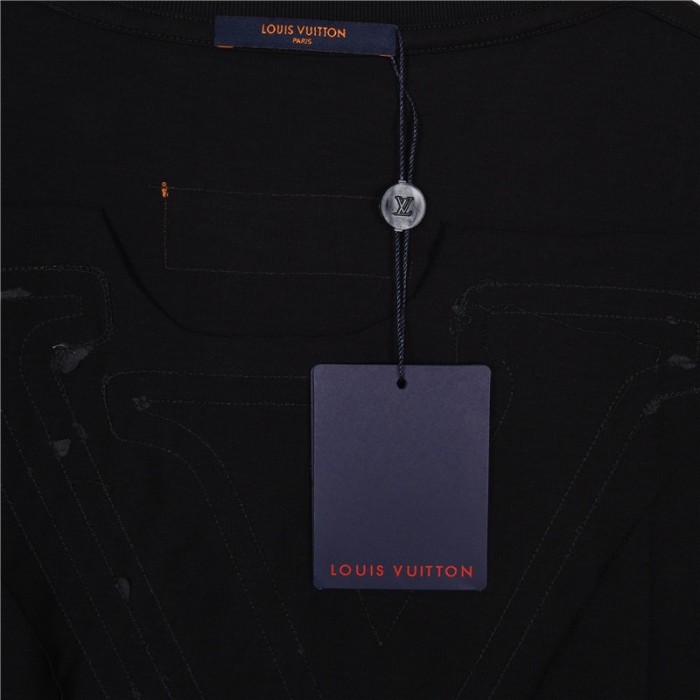 Clothes Louis Vuitton 501