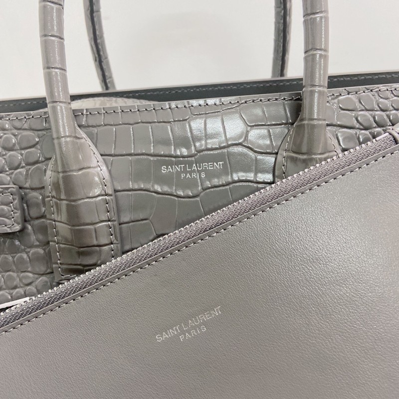 Handbags SAINT LAURENT 421863 size 26*20.5*12.5 cm