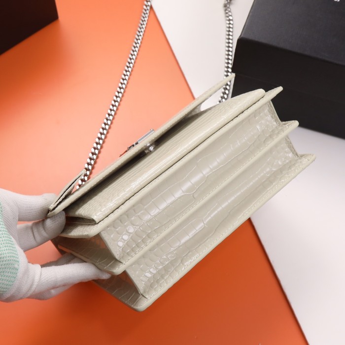 Handbags SAINT LAURENT 442906 size 22x8x16 cm