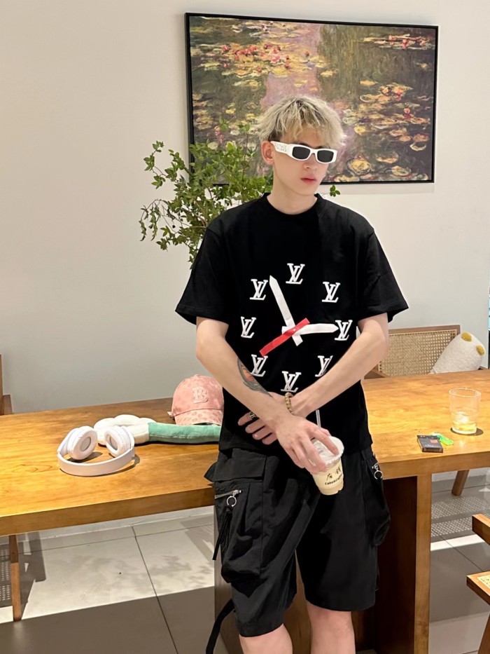 Clothes Louis Vuitton 456