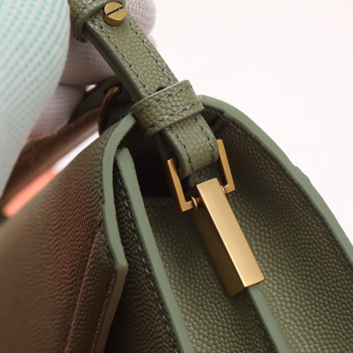 Handbags SAINT LAURENT 602716 size 20×16×7.5 cm