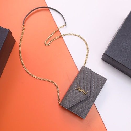 Handbags SAINT LAURENT 393953 size 19x11.5x4 cm