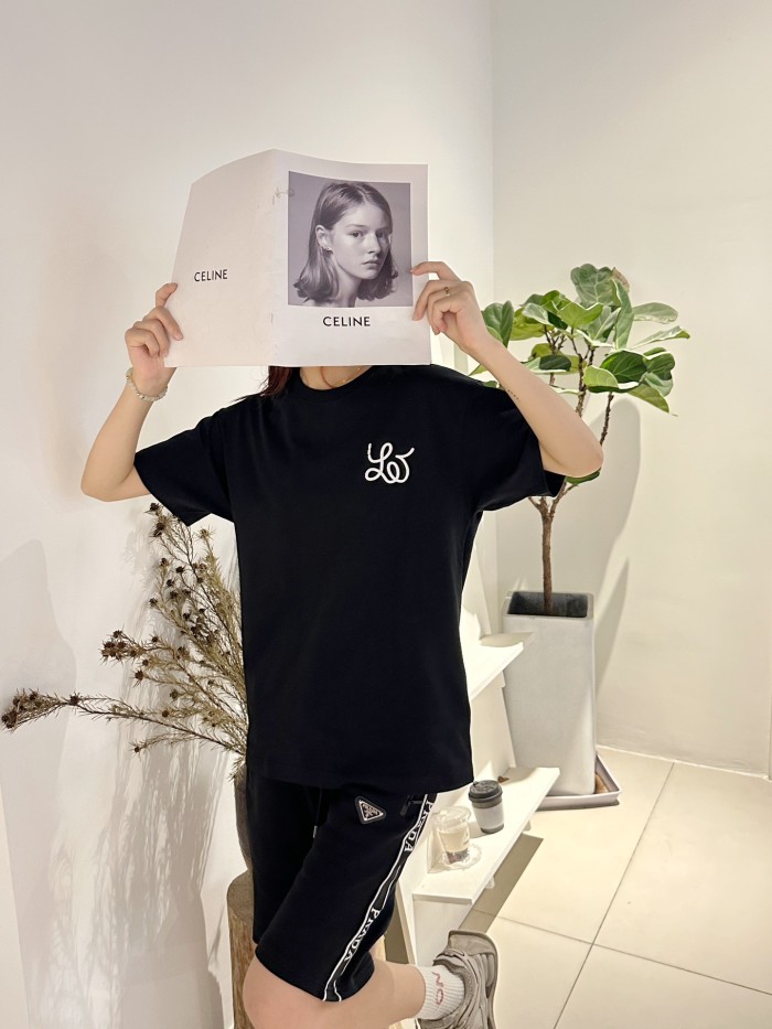 Clothes Louis Vuitton 470