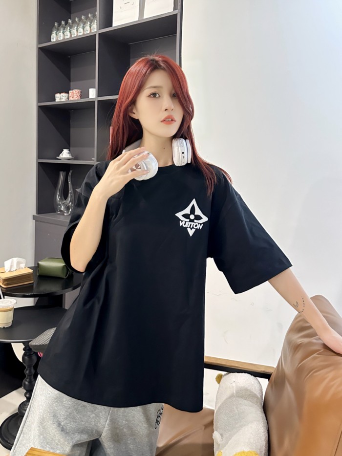 Clothes Louis Vuitton 448