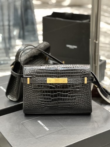 Handbags SAINT LAURENT 675626 size 24x17.5x6 cm