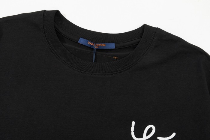 Clothes Louis Vuitton 470