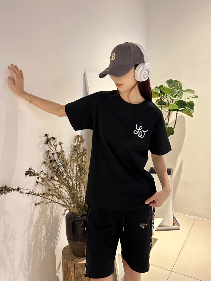 Clothes Louis Vuitton 470