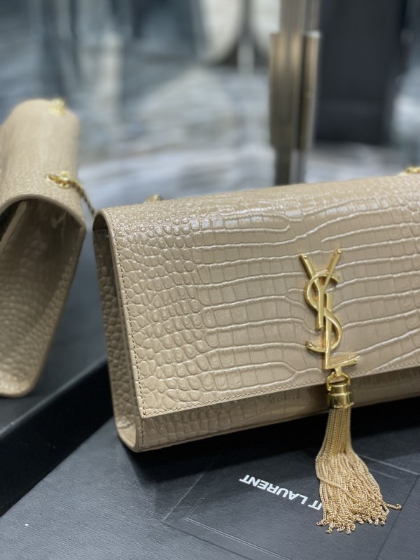 Handbags SAINT LAURENT 354119 size 24x14.5x5 cm