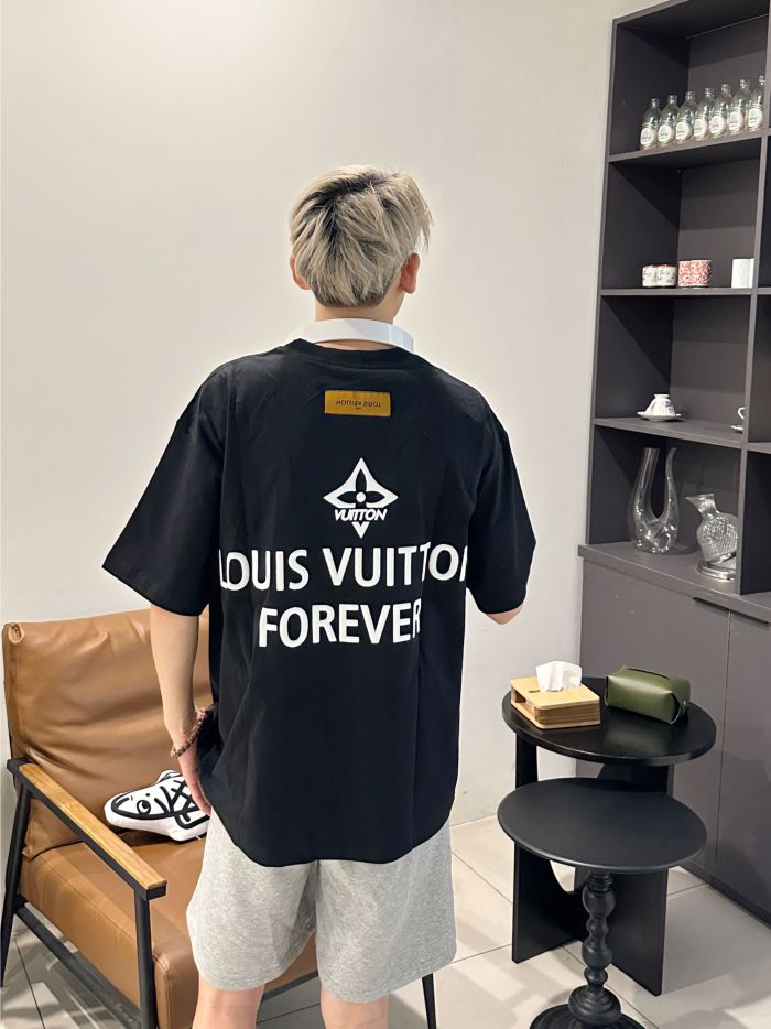 Clothes Louis Vuitton 448